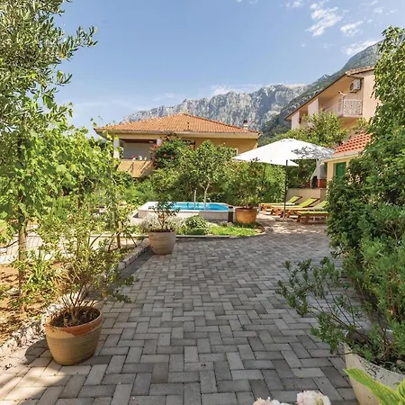 Beautiful In With Wifi Holiday home Makarska
