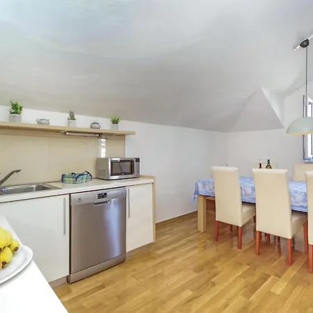 Holiday home Beautiful In With Wifi