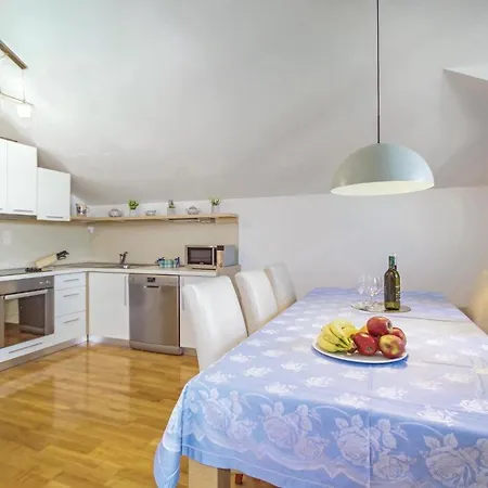 Holiday home Beautiful In With Wifi